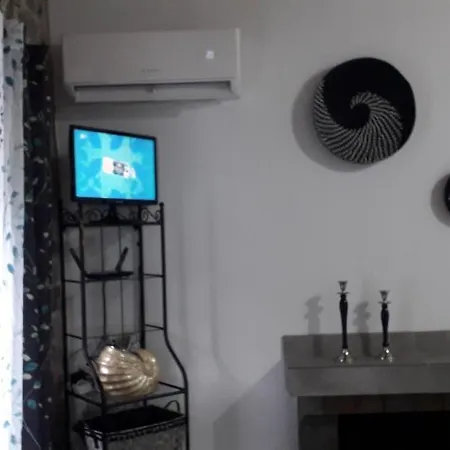 Stone House 1909 Evia Pilí