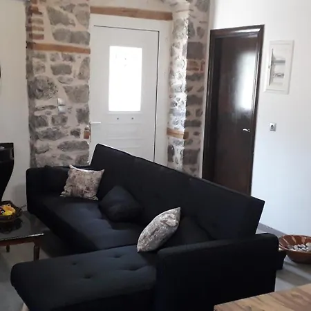 Vakantiehuis Stone House 1909 Evia Pilí